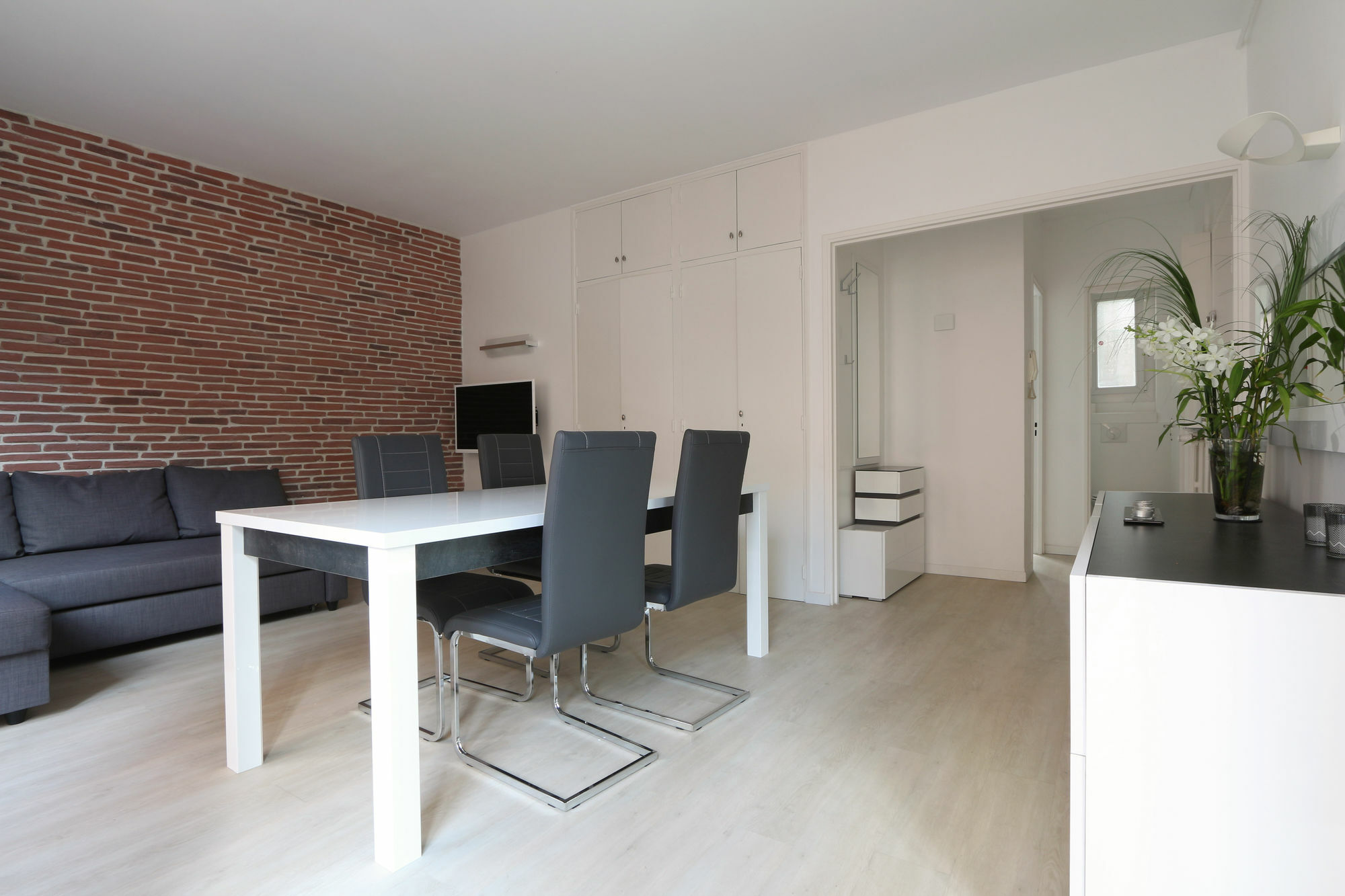 Apartment Riverside